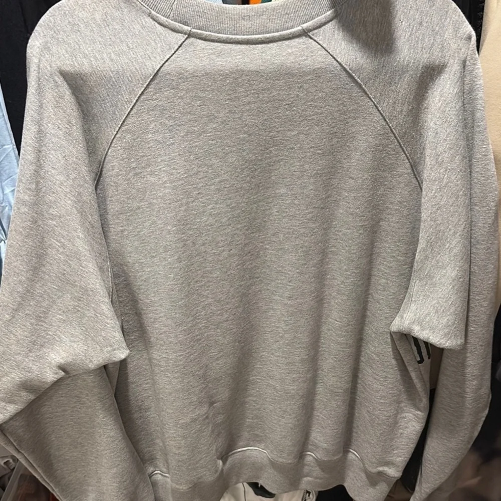 Versace Gray Crewneck Sweater with Greek Key Pattern - Picture 6 of 8